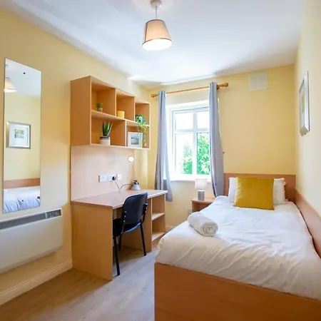 89 - Spacious Townhouse By Shortstays Casa vacanze *